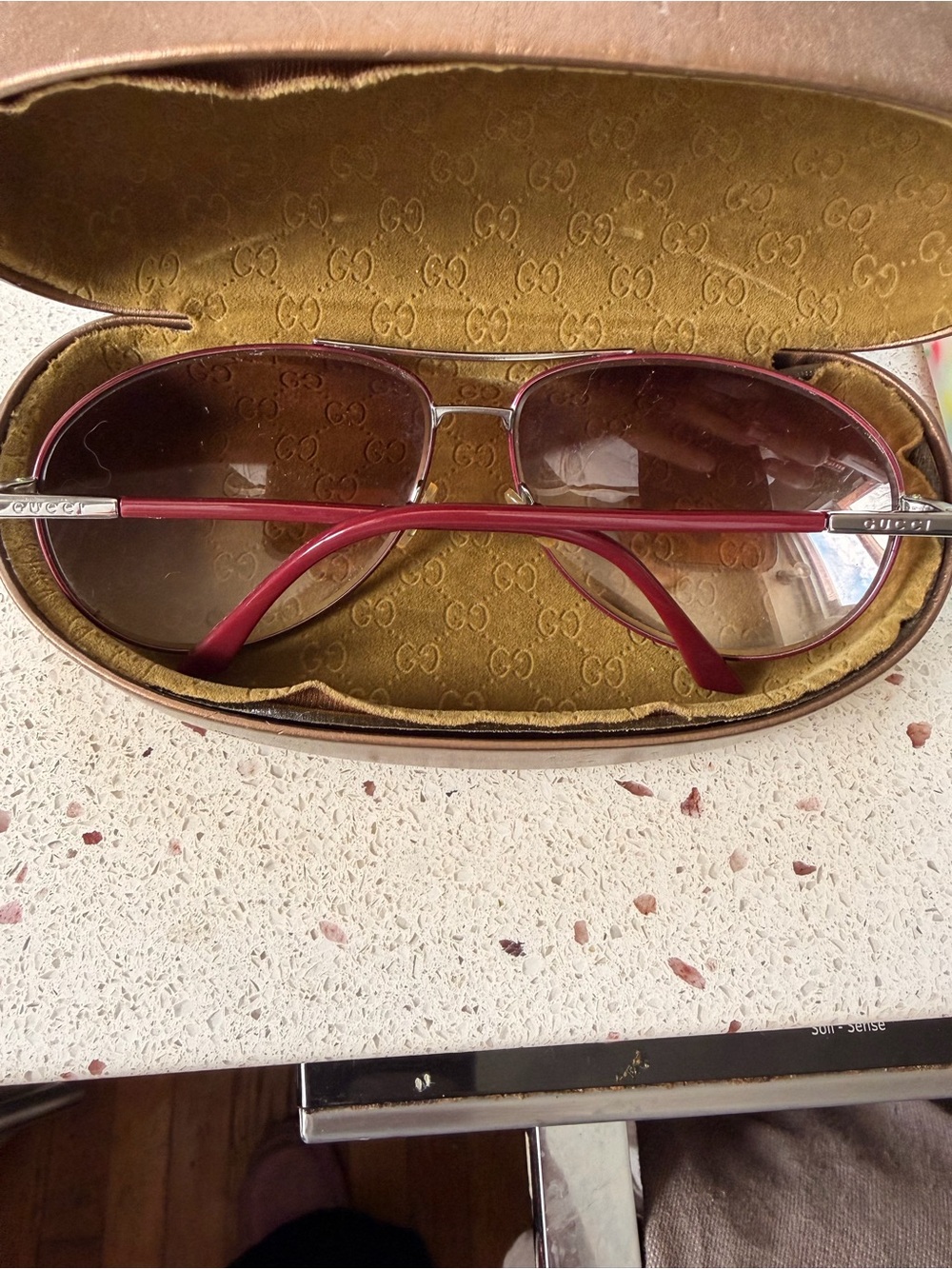 Gucci Burgandy Gradient Aviator Sunglasses - Picture 3 of 3
